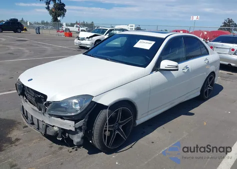 2013 Mercedes-Benz C 250 Sport from USA, damaged, VIN WDDGF4HB4DR278711